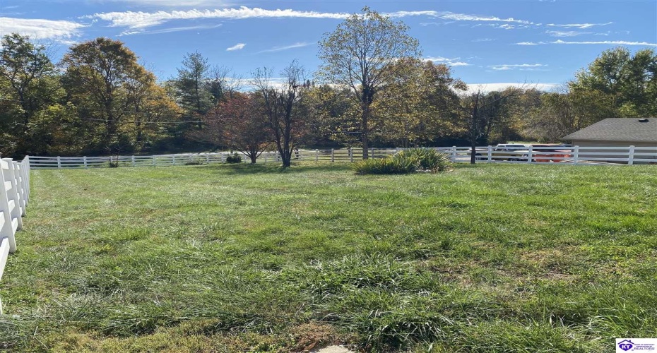 Kings Way, Elizabethtown, Kentucky 42701, ,2 BathroomsBathrooms,For Sale,Kings Way,HK24004025