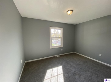 Kings Way, Elizabethtown, Kentucky 42701, ,2 BathroomsBathrooms,For Sale,Kings Way,HK24004025