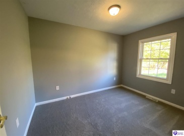 Kings Way, Elizabethtown, Kentucky 42701, ,2 BathroomsBathrooms,For Sale,Kings Way,HK24004025