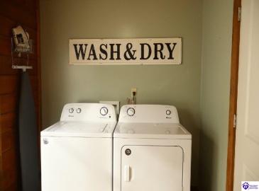 Lucas Road, Lucas, Kentucky 42156, ,4 BathroomsBathrooms,For Sale,Lucas Road,HK24004026