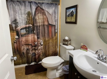 Lucas Road, Lucas, Kentucky 42156, ,4 BathroomsBathrooms,For Sale,Lucas Road,HK24004026