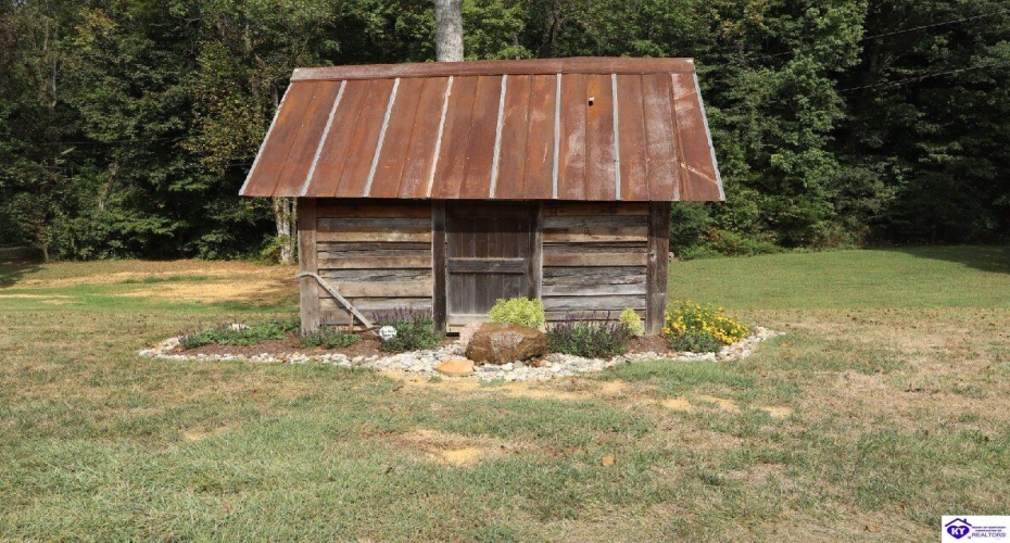 Lucas Road, Lucas, Kentucky 42156, ,4 BathroomsBathrooms,For Sale,Lucas Road,HK24004026