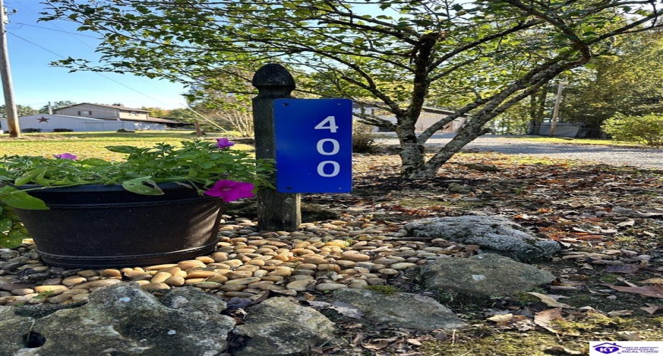 D Wilson Road, Knifley, Kentucky 42753, ,3 BathroomsBathrooms,For Sale,D Wilson Road,HK24004027