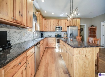 Ashby Lane, Custer, Kentucky 40115, ,2 BathroomsBathrooms,For Sale,Ashby Lane,HK24004028