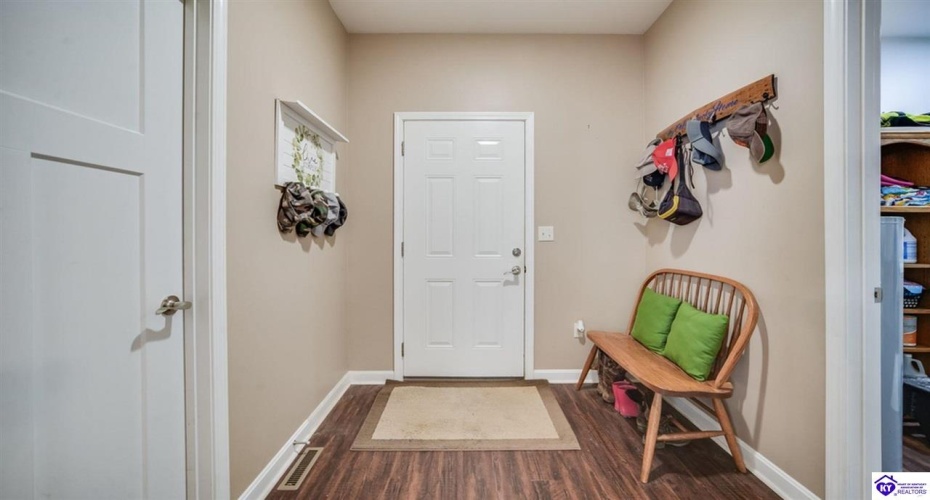 Ashby Lane, Custer, Kentucky 40115, ,2 BathroomsBathrooms,For Sale,Ashby Lane,HK24004028