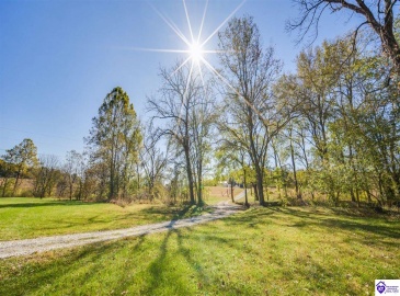 Ashby Lane, Custer, Kentucky 40115, ,2 BathroomsBathrooms,For Sale,Ashby Lane,HK24004028