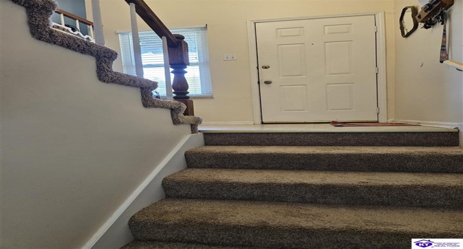 Scenic Drive, Radcliff, Kentucky 40160, ,3 BathroomsBathrooms,For Sale,Scenic Drive,HK24004030