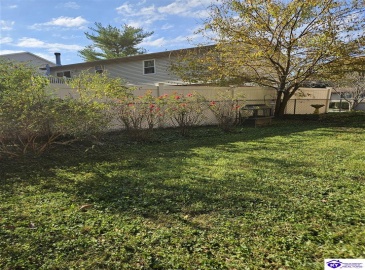 Scenic Drive, Radcliff, Kentucky 40160, ,3 BathroomsBathrooms,For Sale,Scenic Drive,HK24004030