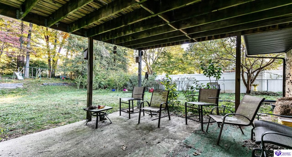 Scenic Drive, Radcliff, Kentucky 40160, ,3 BathroomsBathrooms,For Sale,Scenic Drive,HK24004030