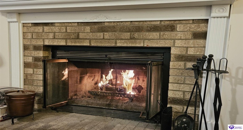 Scenic Drive, Radcliff, Kentucky 40160, ,3 BathroomsBathrooms,For Sale,Scenic Drive,HK24004030