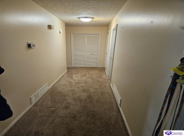 Scenic Drive, Radcliff, Kentucky 40160, ,3 BathroomsBathrooms,For Sale,Scenic Drive,HK24004030