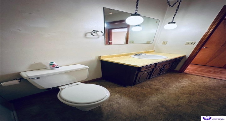 Valley Drive, Greensburg, Kentucky 42743, ,1 BathroomBathrooms,For Sale,Valley Drive,HK24004034