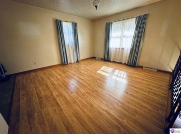 Valley Drive, Greensburg, Kentucky 42743, ,1 BathroomBathrooms,For Sale,Valley Drive,HK24004034