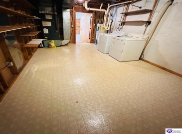 Valley Drive, Greensburg, Kentucky 42743, ,1 BathroomBathrooms,For Sale,Valley Drive,HK24004034