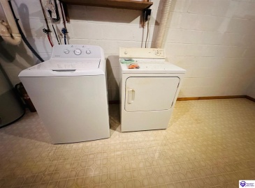 Valley Drive, Greensburg, Kentucky 42743, ,1 BathroomBathrooms,For Sale,Valley Drive,HK24004034