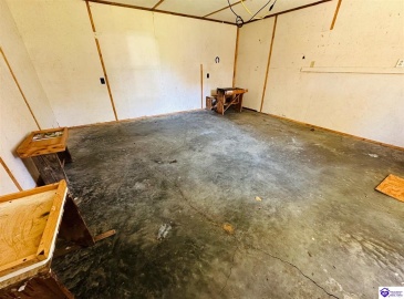 Valley Drive, Greensburg, Kentucky 42743, ,1 BathroomBathrooms,For Sale,Valley Drive,HK24004034