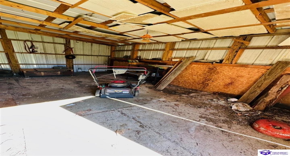 Valley Drive, Greensburg, Kentucky 42743, ,1 BathroomBathrooms,For Sale,Valley Drive,HK24004034