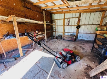 Valley Drive, Greensburg, Kentucky 42743, ,1 BathroomBathrooms,For Sale,Valley Drive,HK24004034