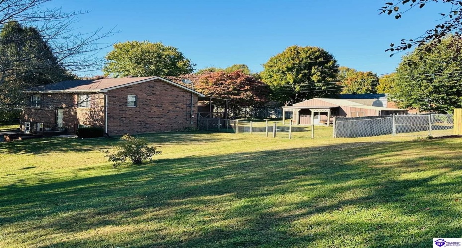 Valley Drive, Greensburg, Kentucky 42743, ,1 BathroomBathrooms,For Sale,Valley Drive,HK24004034