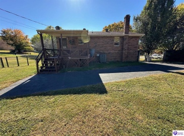 Valley Drive, Greensburg, Kentucky 42743, ,1 BathroomBathrooms,For Sale,Valley Drive,HK24004034