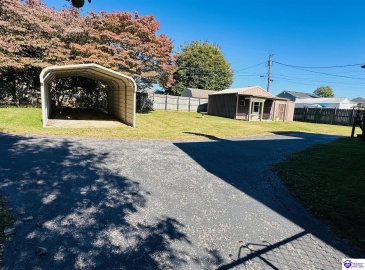 Valley Drive, Greensburg, Kentucky 42743, ,1 BathroomBathrooms,For Sale,Valley Drive,HK24004034