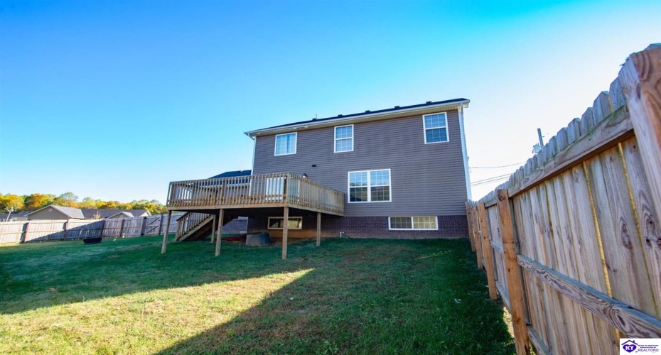 Fox Ridge Road, Radcliff, Kentucky 40160, ,3 BathroomsBathrooms,For Sale,Fox Ridge Road,HK24004041