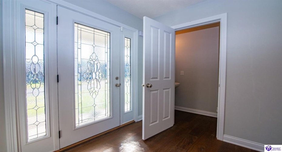 Fox Ridge Road, Radcliff, Kentucky 40160, ,3 BathroomsBathrooms,For Sale,Fox Ridge Road,HK24004041