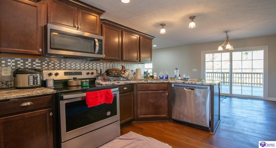 Fox Ridge Road, Radcliff, Kentucky 40160, ,3 BathroomsBathrooms,For Sale,Fox Ridge Road,HK24004041