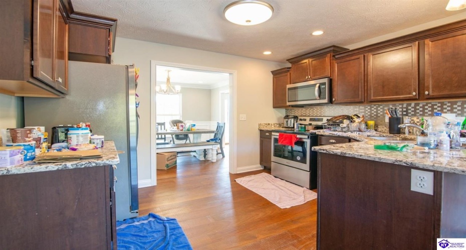 Fox Ridge Road, Radcliff, Kentucky 40160, ,3 BathroomsBathrooms,For Sale,Fox Ridge Road,HK24004041