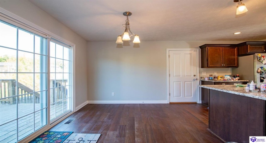 Fox Ridge Road, Radcliff, Kentucky 40160, ,3 BathroomsBathrooms,For Sale,Fox Ridge Road,HK24004041