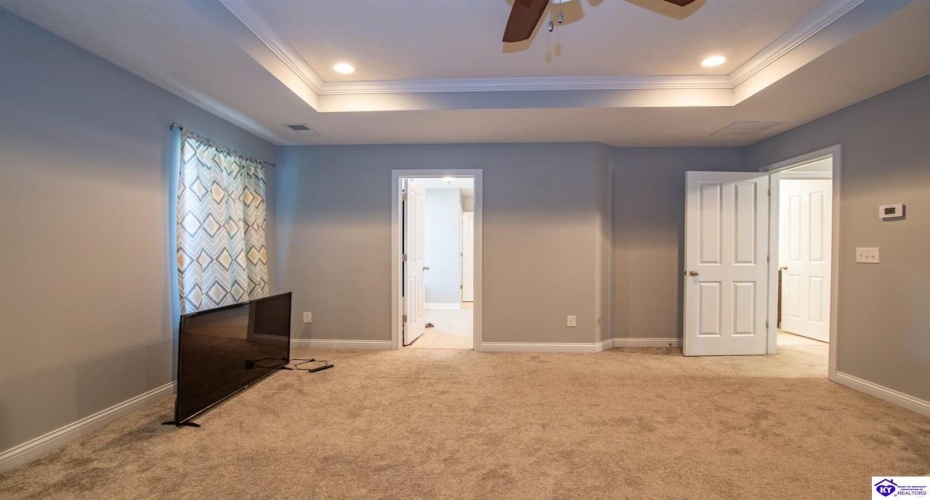 Fox Ridge Road, Radcliff, Kentucky 40160, ,3 BathroomsBathrooms,For Sale,Fox Ridge Road,HK24004041