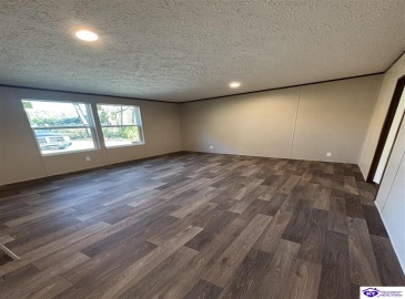 Jennings Knob Road, Vine Grove, Kentucky 40175, ,2 BathroomsBathrooms,For Sale,Jennings Knob Road,HK24004042