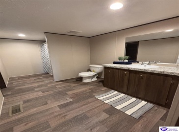 Jennings Knob Road, Vine Grove, Kentucky 40175, ,2 BathroomsBathrooms,For Sale,Jennings Knob Road,HK24004042