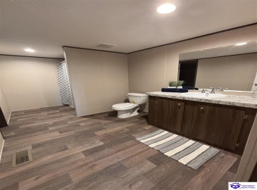 Jennings Knob Road, Vine Grove, Kentucky 40175, ,2 BathroomsBathrooms,For Sale,Jennings Knob Road,HK24004042