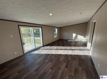 Jennings Knob Road, Vine Grove, Kentucky 40175, ,2 BathroomsBathrooms,For Sale,Jennings Knob Road,HK24004042