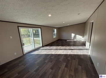 Jennings Knob Road, Vine Grove, Kentucky 40175, ,2 BathroomsBathrooms,For Sale,Jennings Knob Road,HK24004042