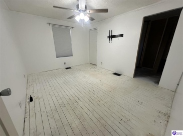 Vine Street, Radcliff, Kentucky 40160, ,1 BathroomBathrooms,For Sale,Vine Street,HK24004047