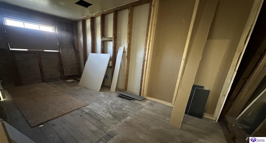 Vine Street, Radcliff, Kentucky 40160, ,1 BathroomBathrooms,For Sale,Vine Street,HK24004047