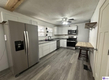 Vine Street, Radcliff, Kentucky 40160, ,1 BathroomBathrooms,For Sale,Vine Street,HK24004047