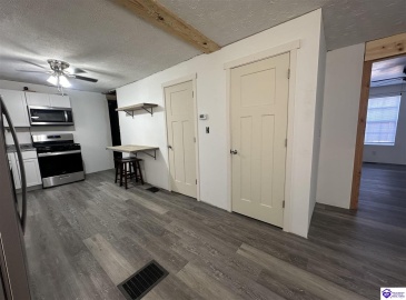 Vine Street, Radcliff, Kentucky 40160, ,1 BathroomBathrooms,For Sale,Vine Street,HK24004047