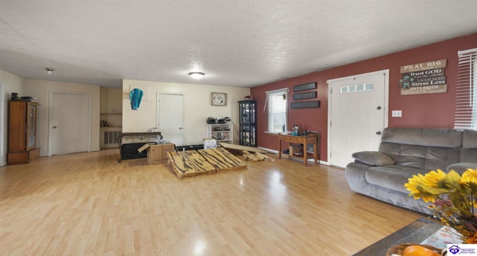 Blair Road, Cave City, Kentucky 42127, ,2 BathroomsBathrooms,For Sale,Blair Road,HK24004048