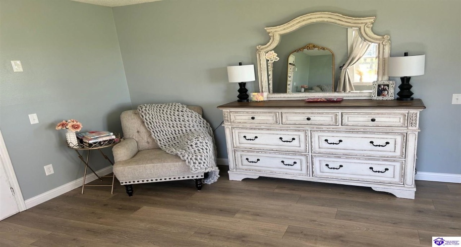 Hawkins Road, Hodgenville, Kentucky 42748, ,4 BathroomsBathrooms,For Sale,Hawkins Road,HK24001460