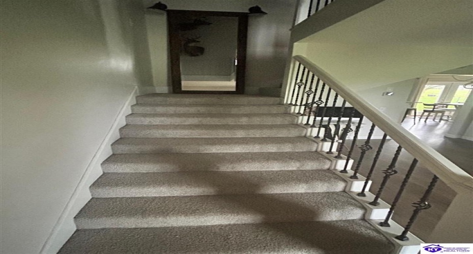 Hawkins Road, Hodgenville, Kentucky 42748, ,4 BathroomsBathrooms,For Sale,Hawkins Road,HK24001460