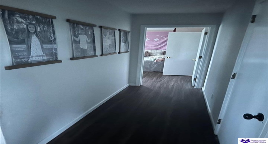 Hawkins Road, Hodgenville, Kentucky 42748, ,4 BathroomsBathrooms,For Sale,Hawkins Road,HK24001460