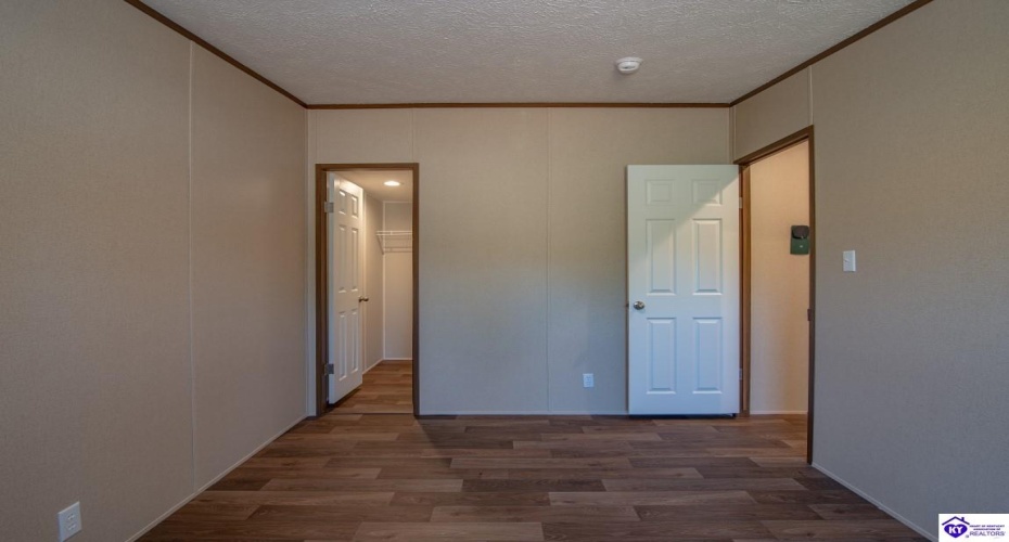 Eagles Nest Road, Ekron, Kentucky 40117, ,2 BathroomsBathrooms,For Sale,Eagles Nest Road,HK24003547