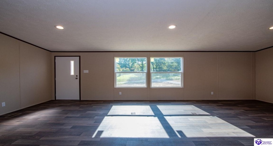 Eagles Nest Road, Ekron, Kentucky 40117, ,2 BathroomsBathrooms,For Sale,Eagles Nest Road,HK24003547