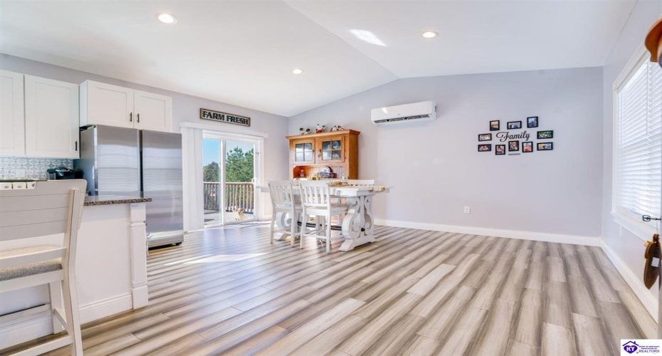 Sunbeam Road, Leitchfield, Kentucky 42754, ,2 BathroomsBathrooms,For Sale,Sunbeam Road,HK24004053