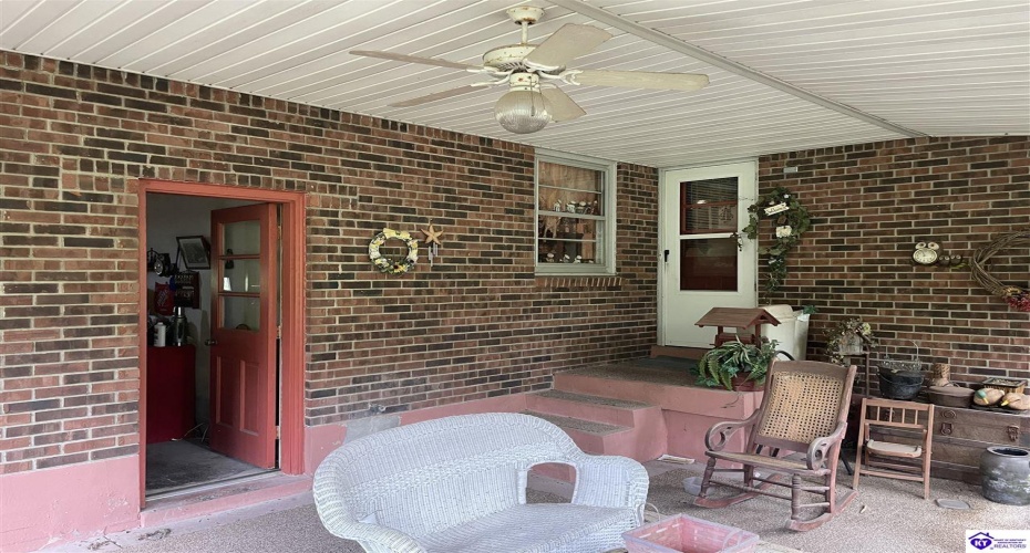 Battle Training Road, Elizabethtown, Kentucky 42701-6110, ,2 BathroomsBathrooms,For Sale,Battle Training Road,HK24004057