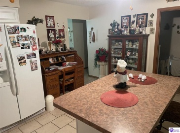 Battle Training Road, Elizabethtown, Kentucky 42701-6110, ,2 BathroomsBathrooms,For Sale,Battle Training Road,HK24004057