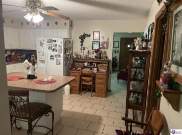 Battle Training Road, Elizabethtown, Kentucky 42701-6110, ,2 BathroomsBathrooms,For Sale,Battle Training Road,HK24004057